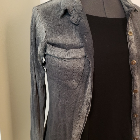 Gimmicks Button Up - Picture 3 of 5